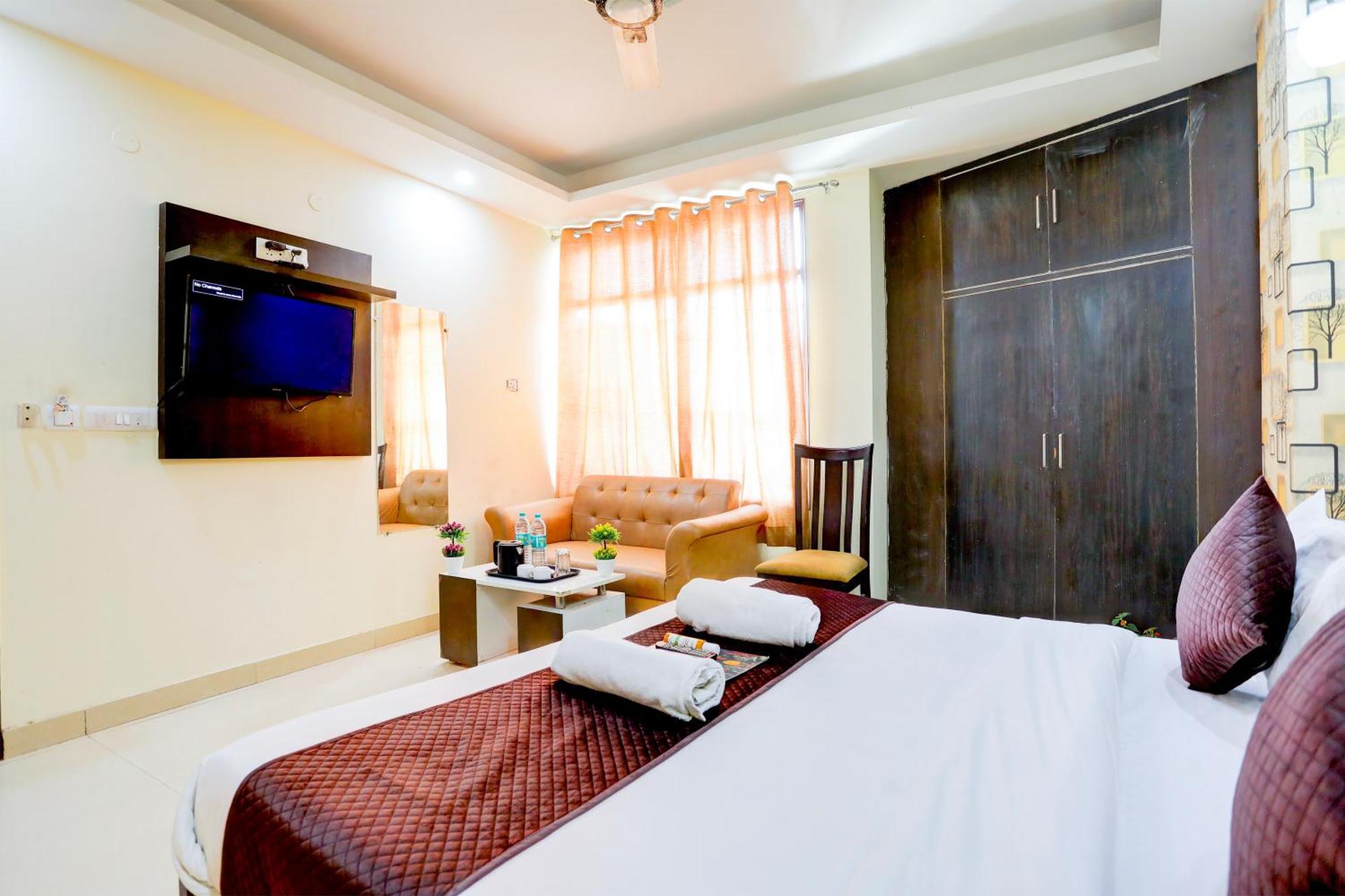 Global Stay Near Delhi Airport Ню Делхи Екстериор снимка